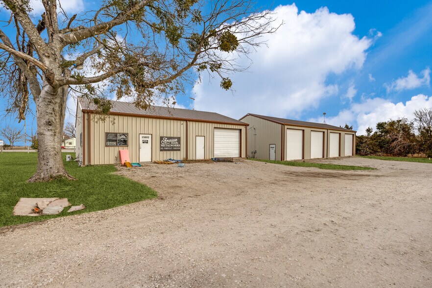 More Photos Of 15602 State Highway 160, Blue Ridge Warehouse For Sale