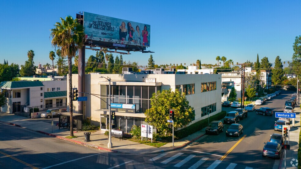 More Photos Of 13103-13107 Ventura Blvd, Studio City Loft Creative Space For Lease