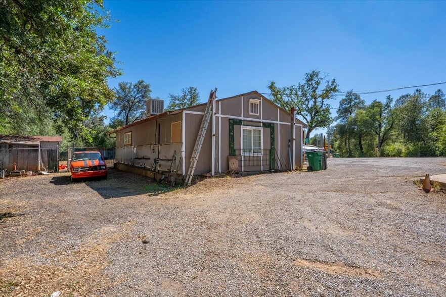 More Photos Of 12759 Newtown Rd, Redding Warehouse For Sale