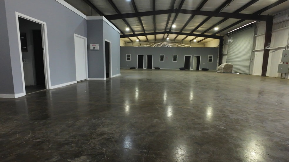 More Photos Of 271 Millennium Dr, Kyle Industrial For Lease