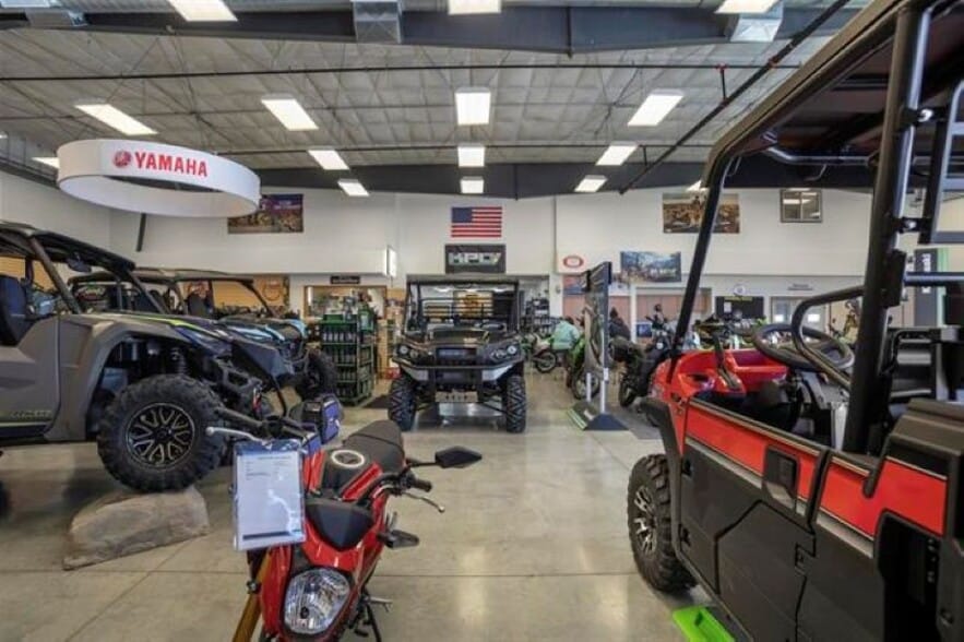 More Photos Of 111 NE 45th Ave, Minot Showroom For Lease