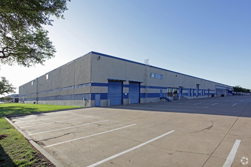 Primary Photo Of 1720 Hayden Dr, Carrollton Warehouse For Lease