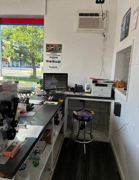 More Photos Of 22101 Lorain Rd, Cleveland Auto Repair For Sale