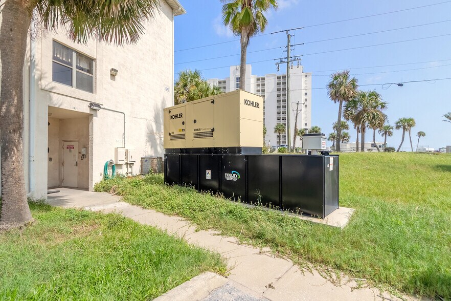 More Photos Of 1050 Ocean Shore Blvd, Ormond Beach Apartments For Sale