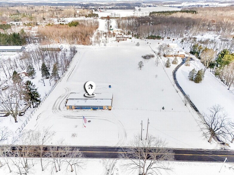 More Photos Of 2565 111th Ave, Allegan Office For Sale