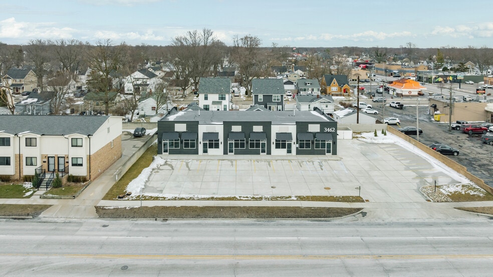 More Photos Of 3462 Greenfield rd, Berkley Medical For Lease