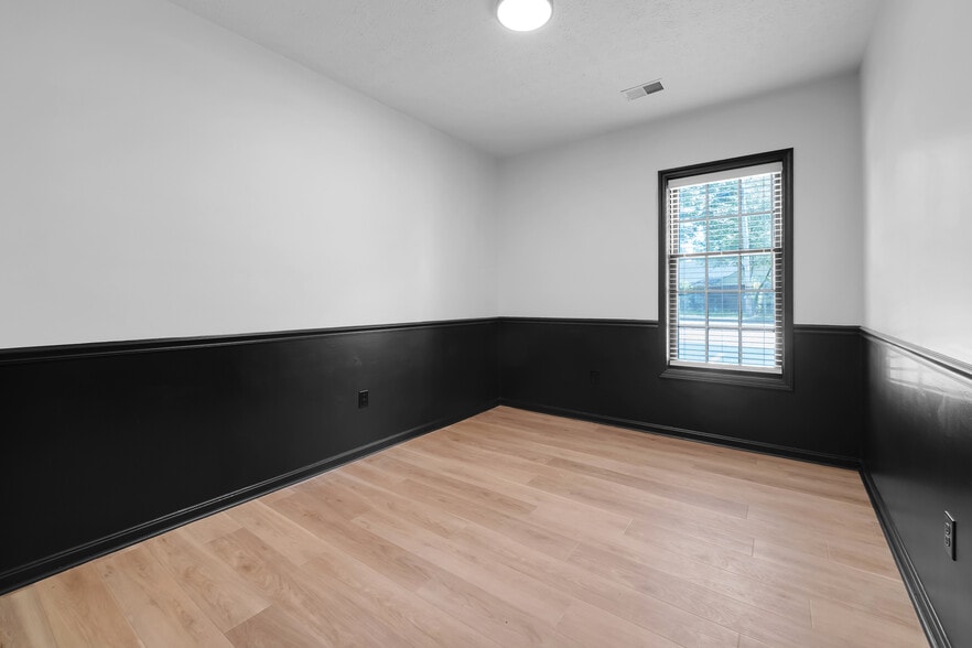 More Photos Of 214 Templin Ave, Bardstown Office Residential For Lease