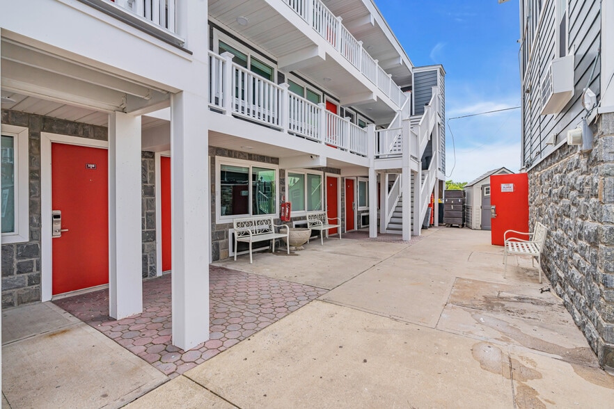 More Photos Of 61 Sumner Ave, Seaside Heights Hotel For Sale