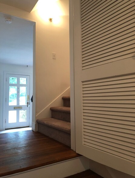 More Photos Of 603 W 14th St, Austin Office For Lease