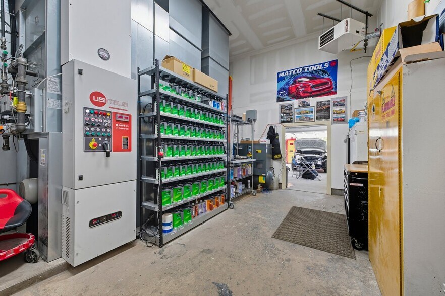 More Photos Of 1262-1264 US-22, Lebanon Auto Repair For Sale