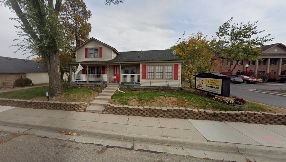 More Photos Of 673 S Main St, Plymouth Freestanding For Lease