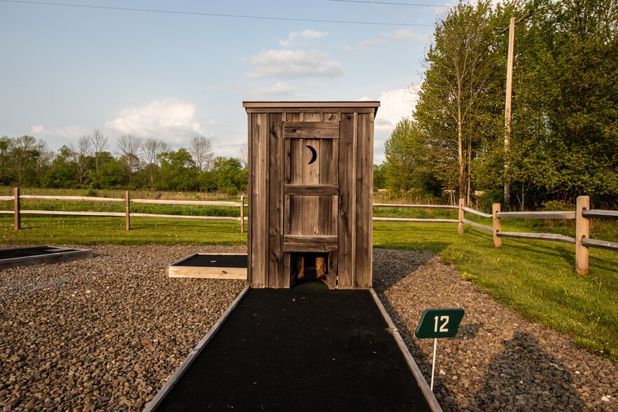 More Photos Of 1364 County Highway 12 rd, Mount Vision Storefront For Sale