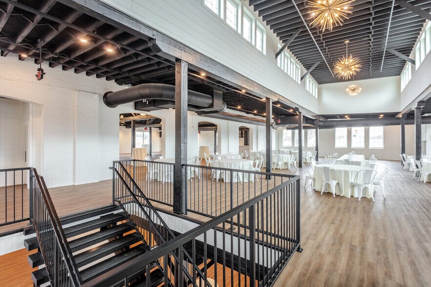 More Photos Of 114 S June St, Dayton Warehouse For Sale