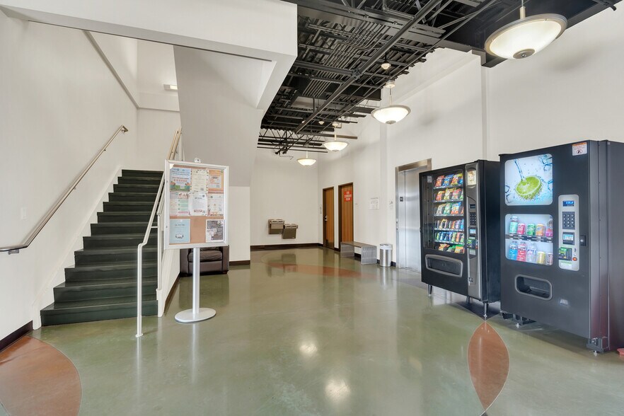 More Photos Of 1905 Jacquelyn Dr, Houston Schools For Lease