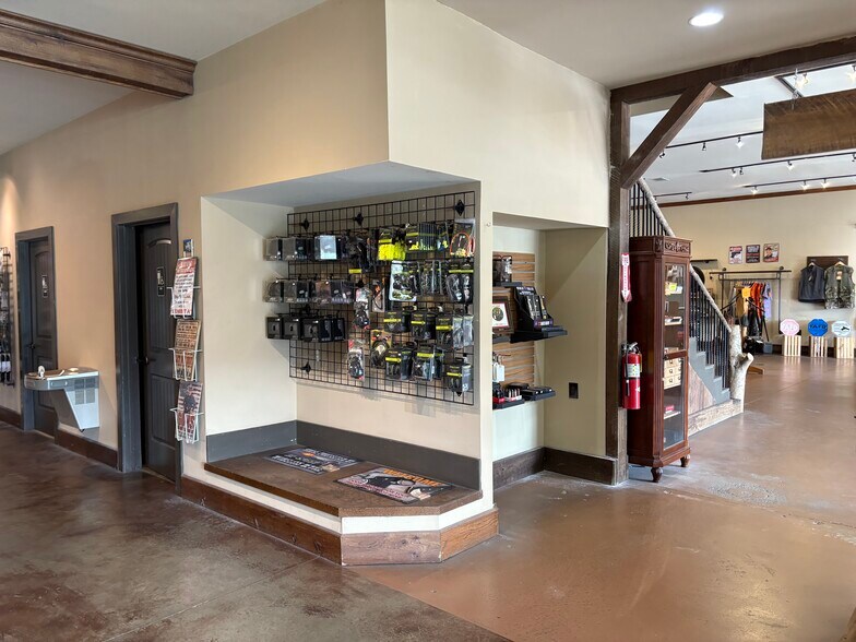 More Photos Of 3800 Holly Springs Pkwy, Canton Freestanding For Sale