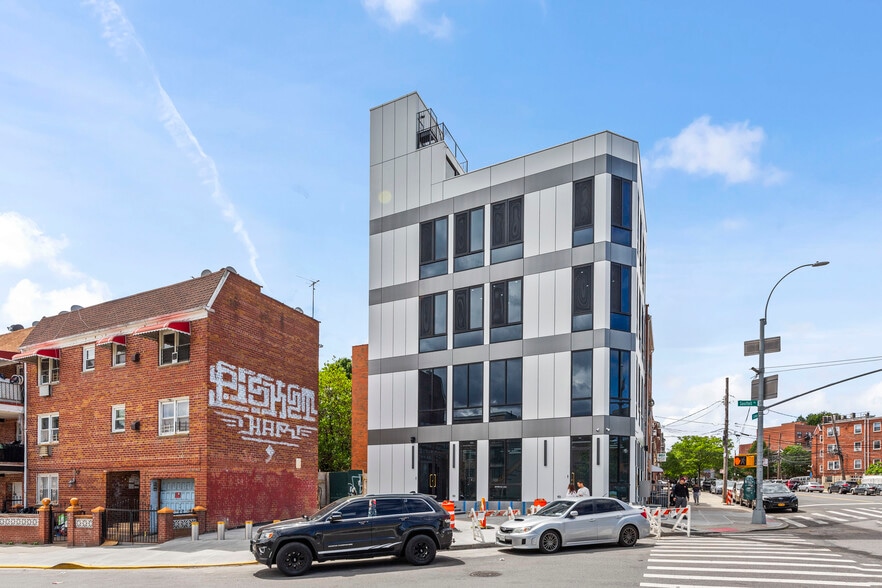 More Photos Of 11072 Corona Ave, Flushing Apartments For Lease