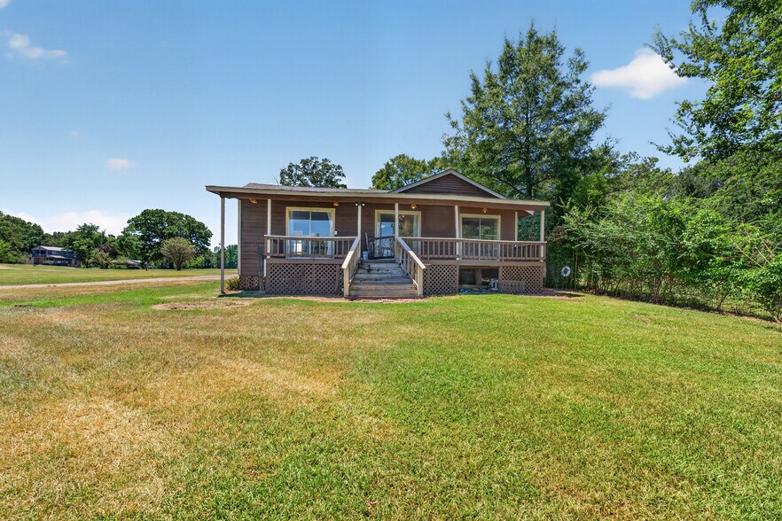 More Photos Of 505 Bub Hayner Rd, Karnack Apartments For Sale