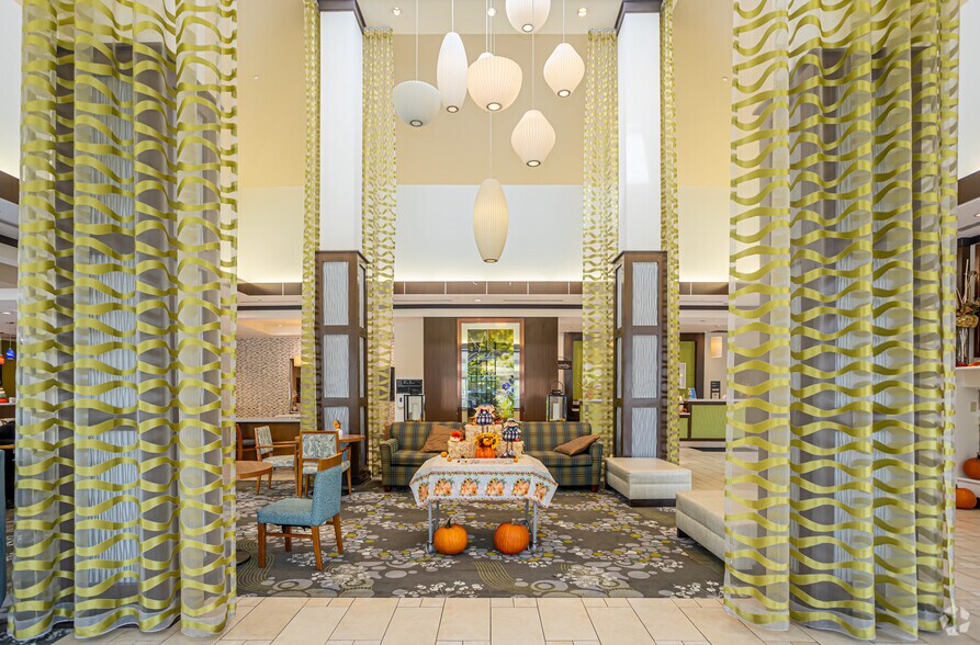 More Photos Of 350 Holiday Square Blvd, Covington Hotel For Sale
