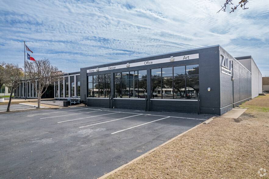 Primary Photo Of 4880 Alpha Rd, Dallas Light Manufacturing For Sale