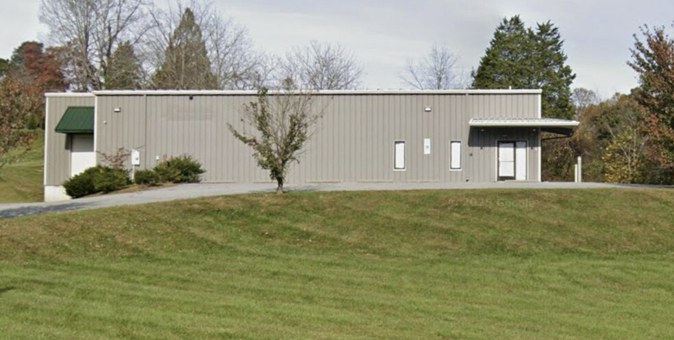 Primary Photo Of 5182 Boylston Hwy, Mills River General Retail For Lease