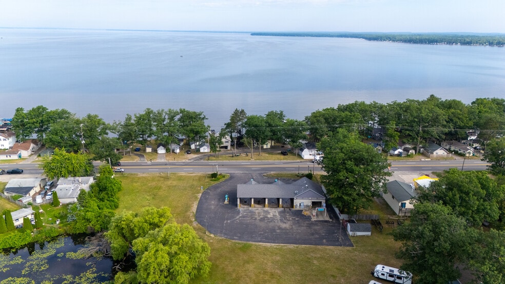 More Photos Of 225 W Houghton Lake Dr, Prudenville Carwash For Sale