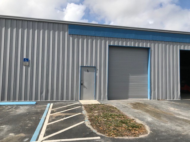 More Photos Of 825 15th St, Lake Park Warehouse For Lease