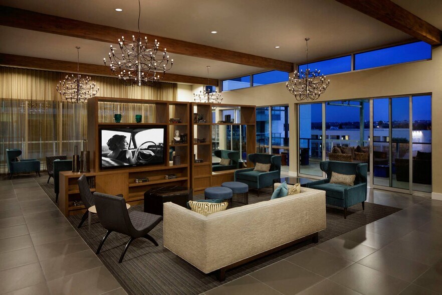 More Photos Of 13488 Maxella Ave, Marina Del Rey Apartments For Lease
