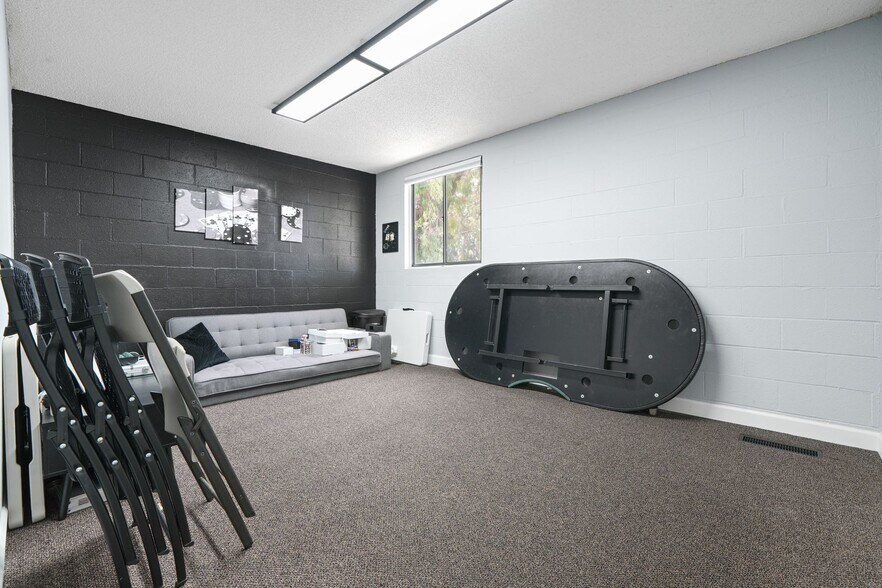 More Photos Of 3736-3738 San Fernando Rd, Glendale Flex For Sale