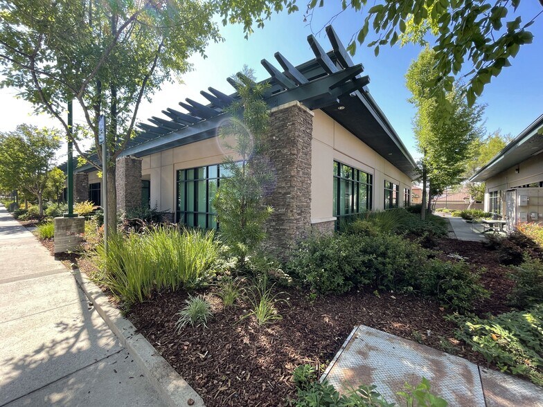 More Photos Of 4190 Douglas Blvd, Granite Bay Office For Lease