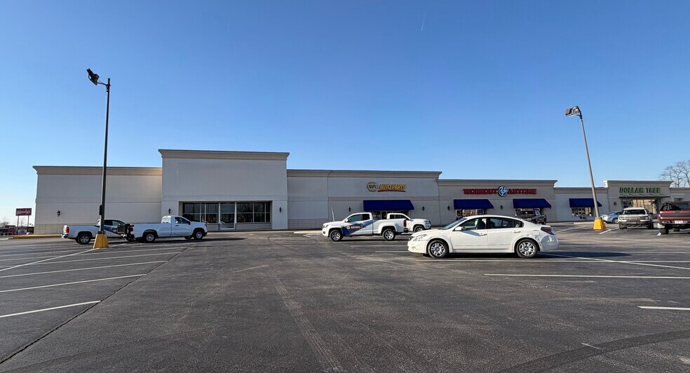 More Photos Of 100 Cumberland Plz, Crossville Unknown For Lease