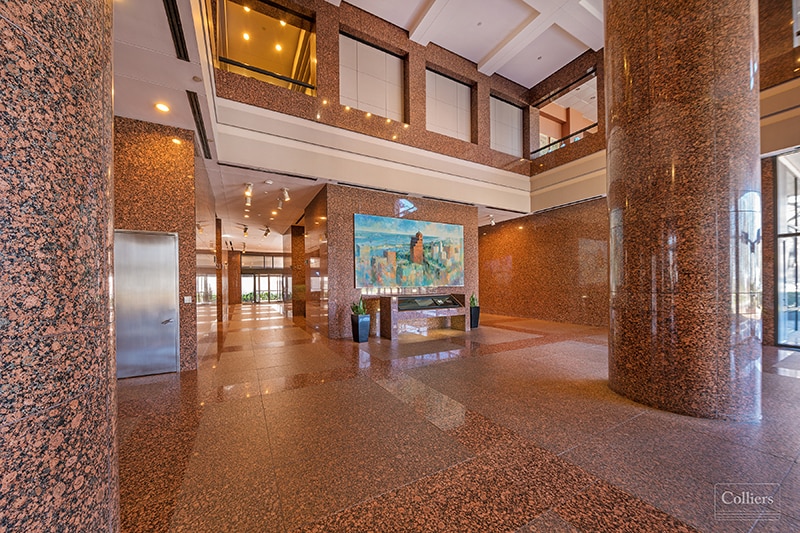 More Photos Of 50 N Front St, Memphis Office For Sale