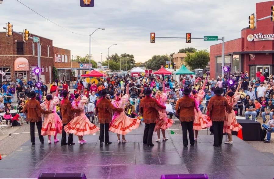 More Photos Of 220 SW 25th St, Oklahoma City Storefront Retail Office For Sale