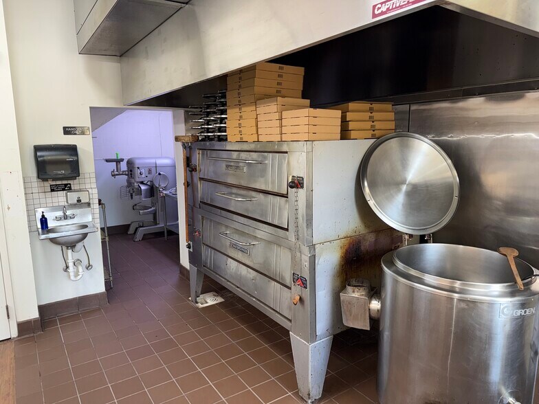 More Photos Of 128 S Beach St, Daytona Beach Apartments For Sale