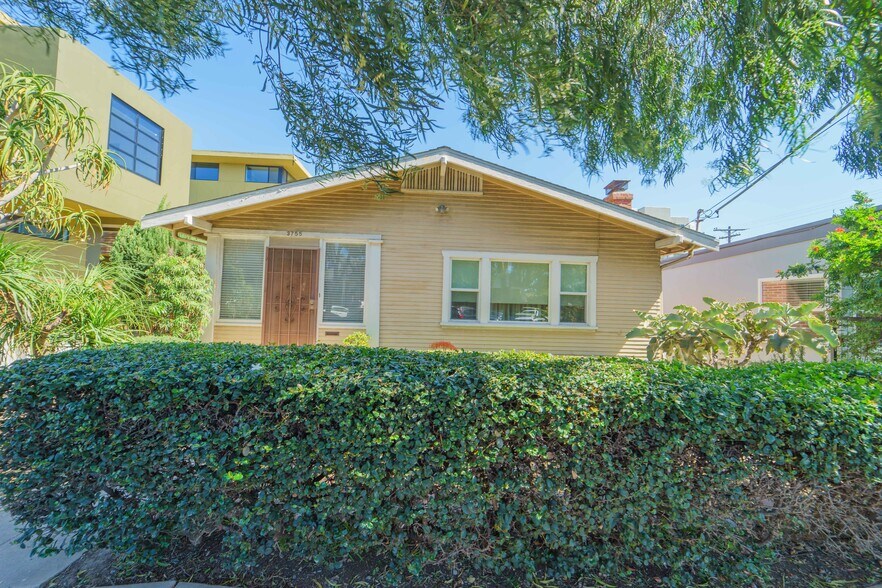 More Photos Of 1714 Robinson Ave, San Diego Apartments For Sale