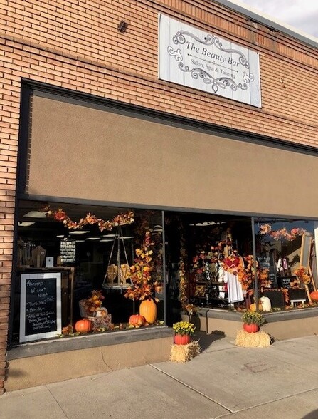 Primary Photo Of 1037 Main St, Evanston Storefront Retail Office For Sale