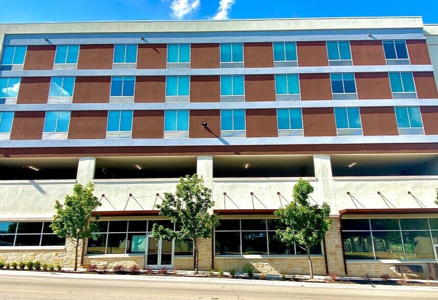 Primary Photo Of 3008 W Lancaster Ave, Fort Worth Storefront Retail Residential For Lease