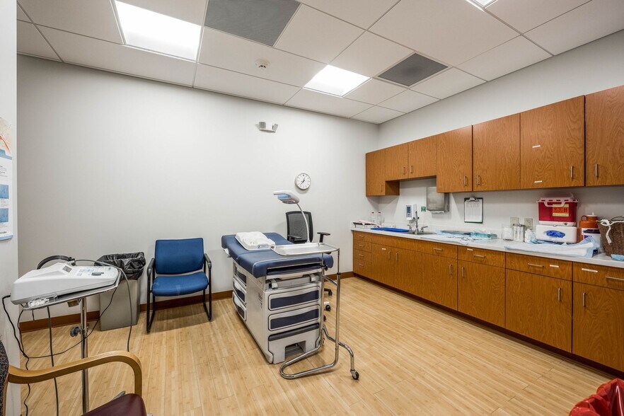 More Photos Of 4401 E Lohman Ave, Las Cruces Medical For Sale