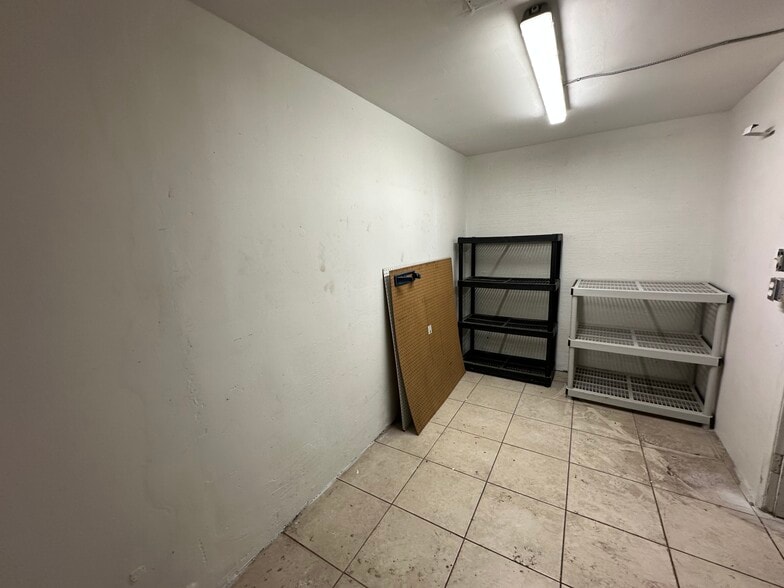 More Photos Of 2220 SW 60th Ter, Miramar Manufacturing For Sale