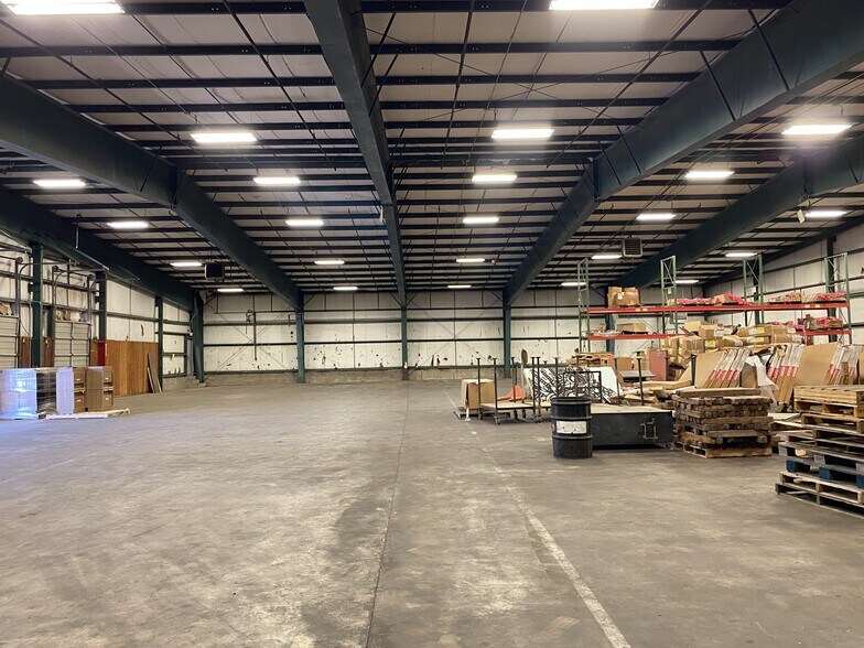 More Photos Of 1610 Waterworks Rd, Columbus Warehouse For Sale