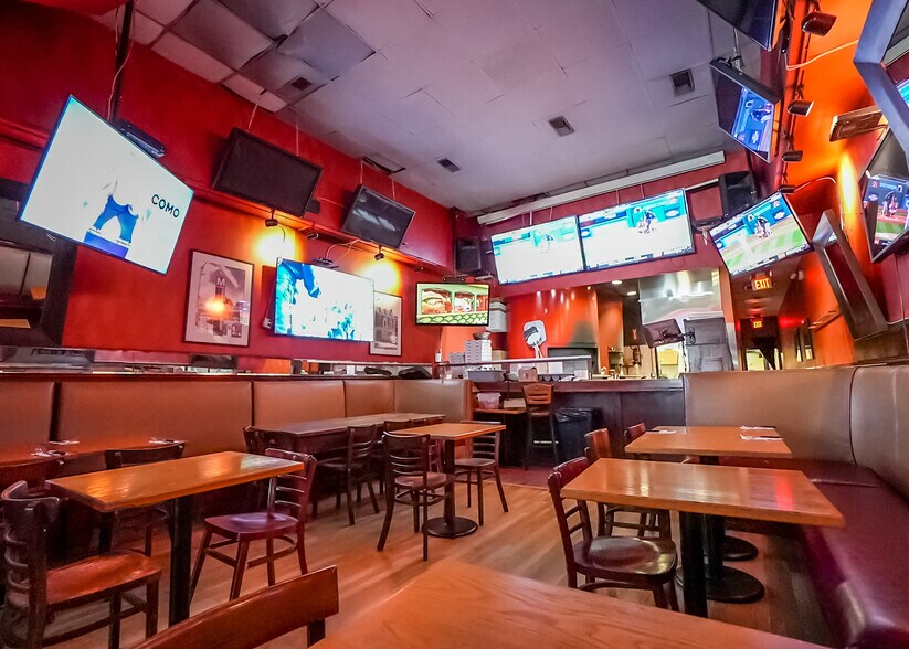 More Photos Of 3421 Connecticut Ave NW, Washington Restaurant For Sale