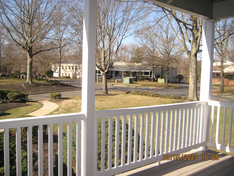 More Photos Of 59 Avenue at the Commons, Shrewsbury Medical For Lease