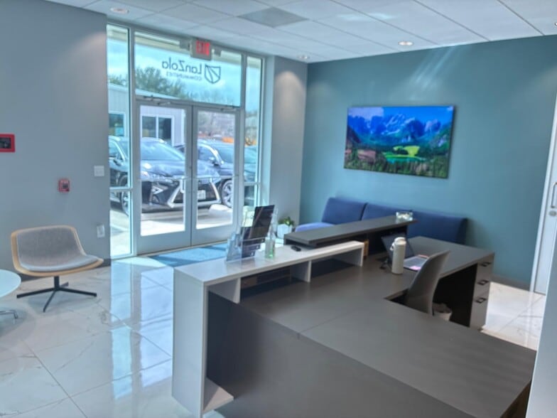 More Photos Of 11215 Conroy Ln, Manchaca Service For Lease