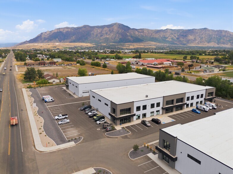 More Photos Of 1204 N 2000 W, Farr West Light Manufacturing For Sale