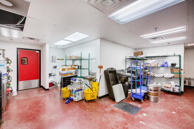 More Photos Of 5403 S La Grange Rd, Countryside Restaurant For Sale