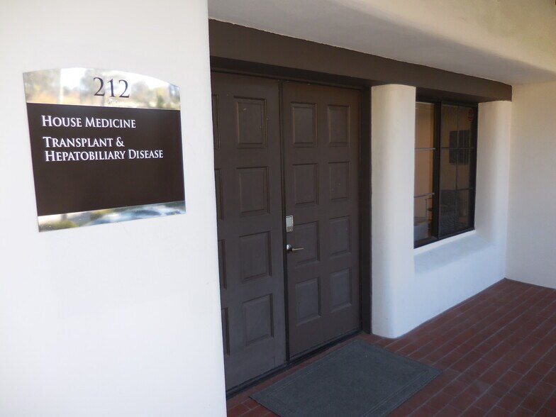 More Photos Of 25550 Hawthorne Blvd, Torrance Medical For Lease