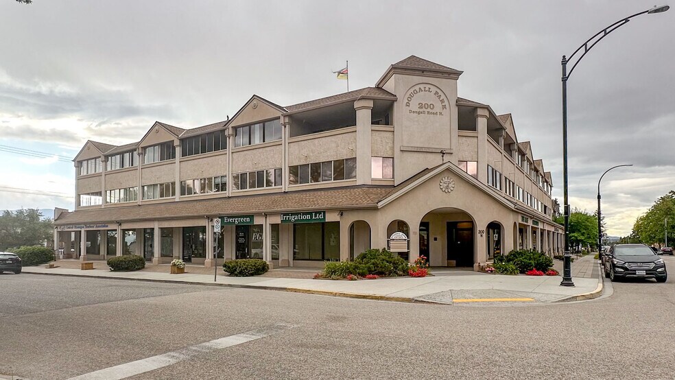 Primary Photo Of 200 Dougall Rd N, Kelowna Apartments For Lease