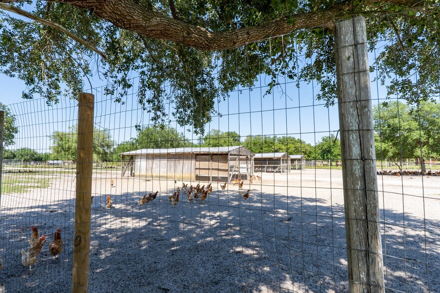 More Photos Of 21810 NW 270th St, Okeechobee Specialty For Sale