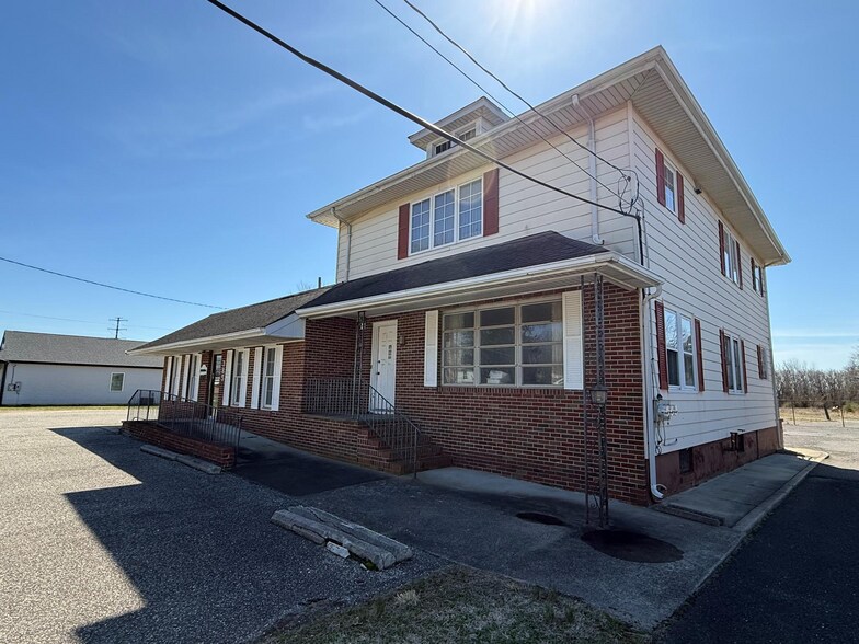 More Photos Of 385 Wheat Rd, Vineland Flex For Sale