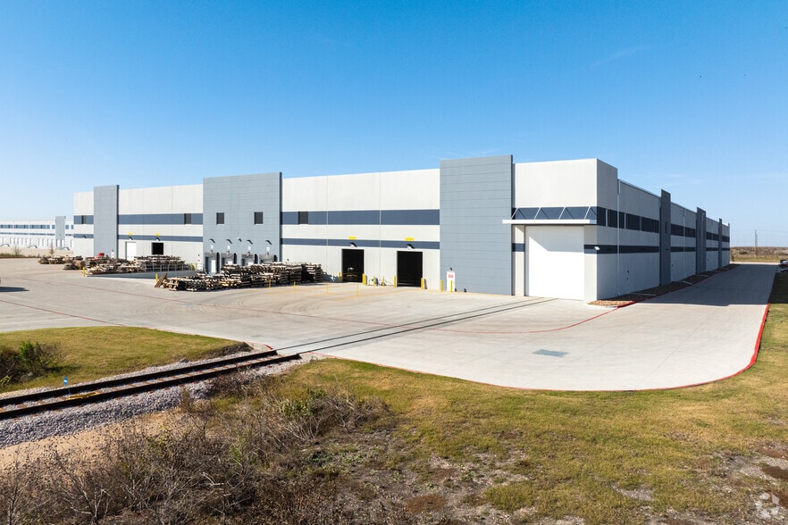 More Photos Of 201 FM 3349, Taylor Land For Sale