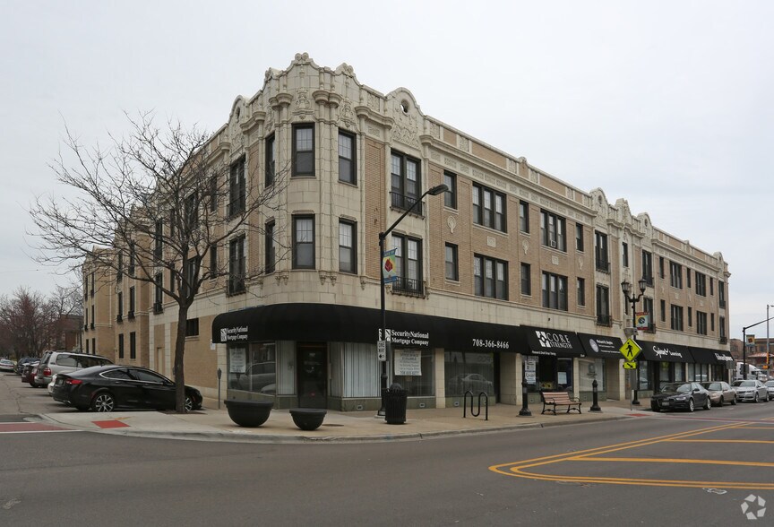 More Photos Of 7211-7227 Madison St, Forest Park Storefront Retail Office For Lease
